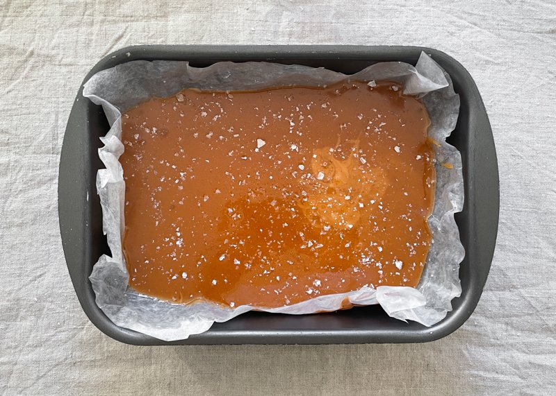 smörkola med flingsalt