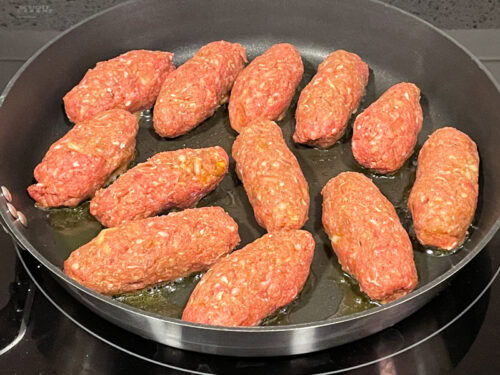 Cevapcici (Kryddiga Biffar från Balkan) - Tinis Kitchen