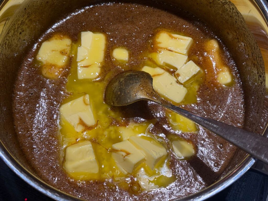 tärnat smör i smet